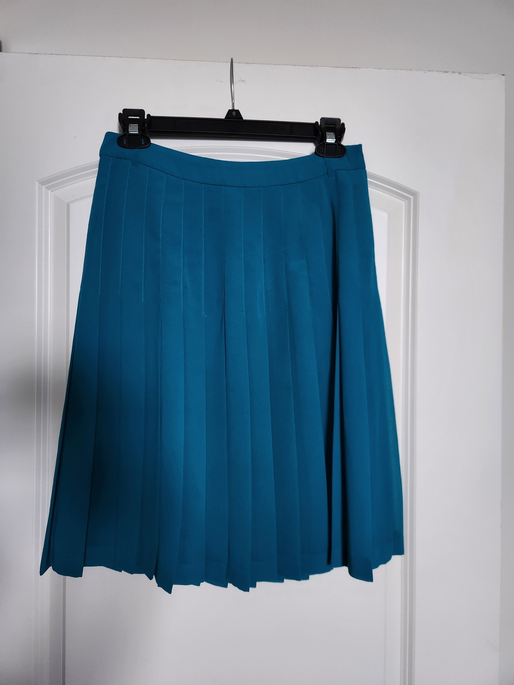 BCBGMaxAzria Pleated Mini Skirt - Teal